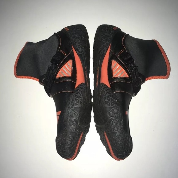 Teva wetsuit boots sz 9.5 - Picture 2 of 7